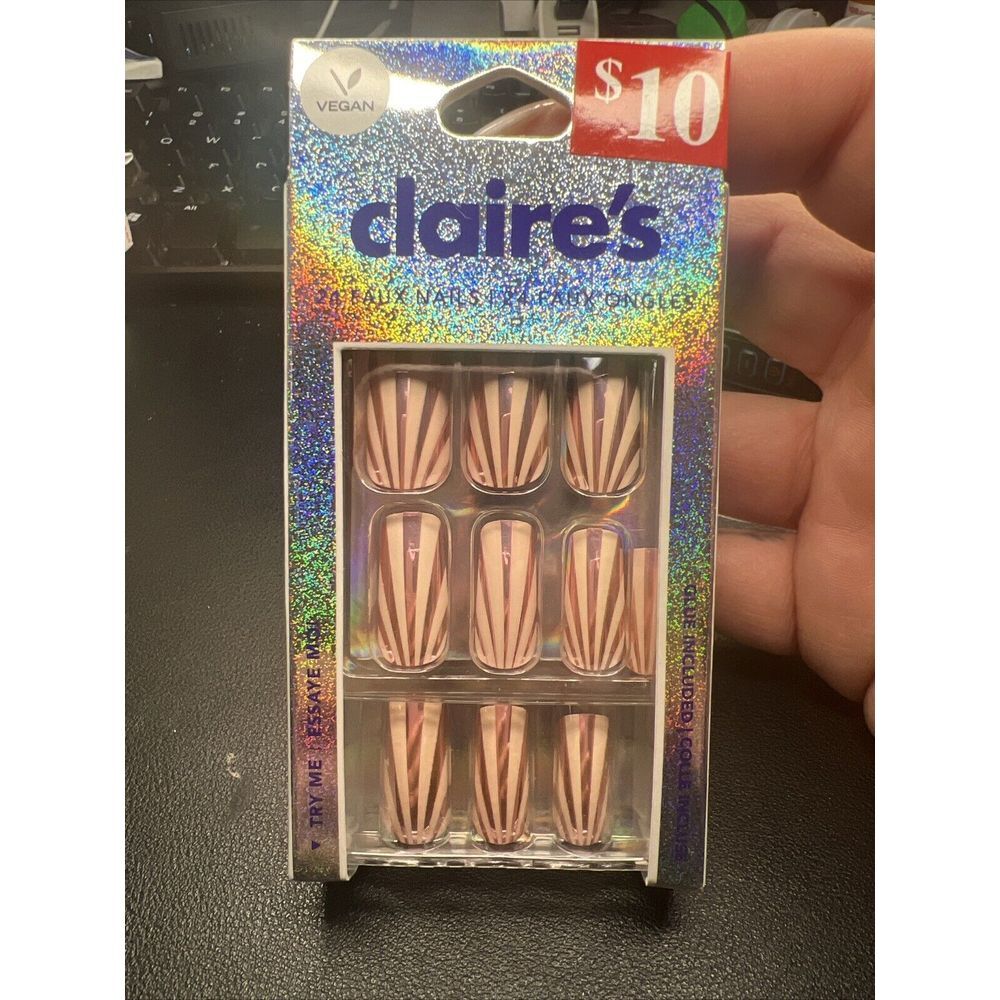 24pc Claire's Fake‎ False Glue On Pink Sunburst Square Metallic Nails